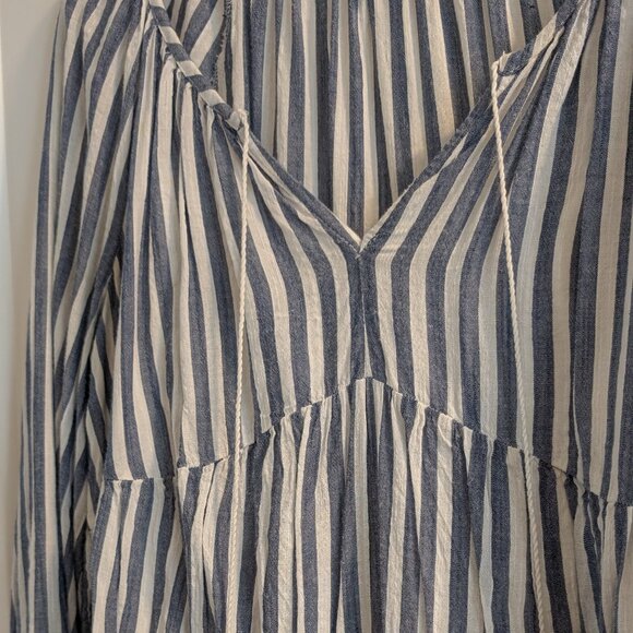 Old Navy Blue and White Striped Bohemian Dress - Picture 4 of 7